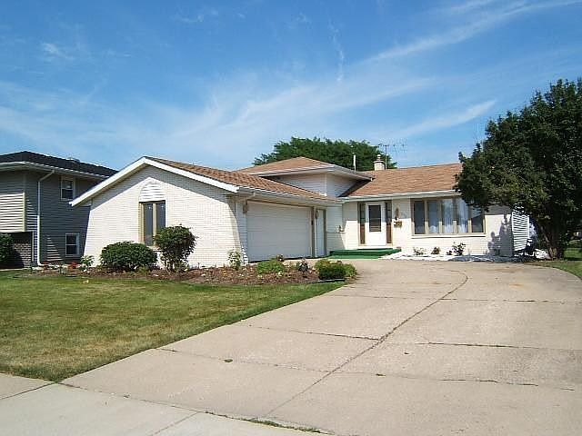1st image of 9139 Idlewild Dr