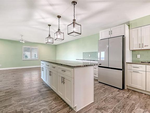 4th image of 4234 GULF OF MEXICO DRIVE #M1