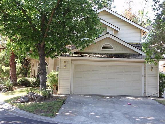 4th image of 9106 N Woodlawn Dr