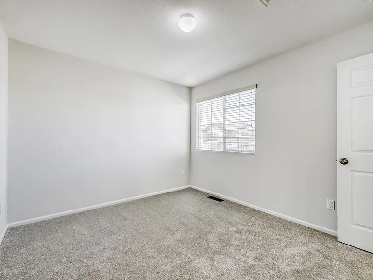 8681 Eugene Aly — Photo 15