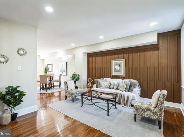 4740 Sansom St, Philadelphia, PA 19139