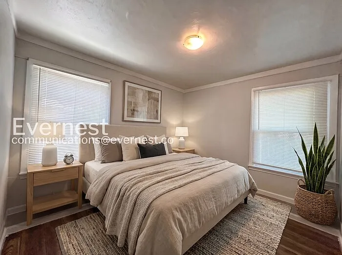 4877 Norwich Pl — Photo 16