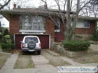 765 Bunker Rd, Valley Stream, NY 11581