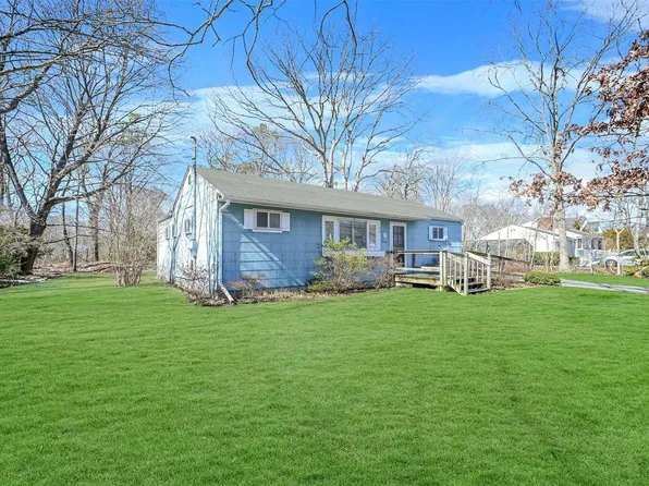 516 Oak Avenue, Bohemia, NY 11716