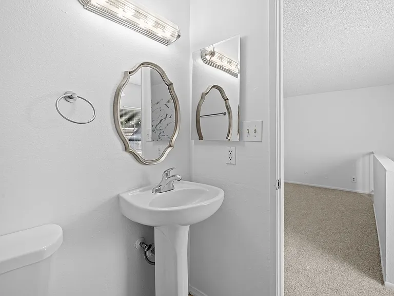 18645 Hatteras St #271 — Photo 7