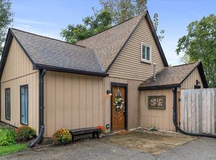 3296 Crooks Rd, Rochester Hills, MI 48309