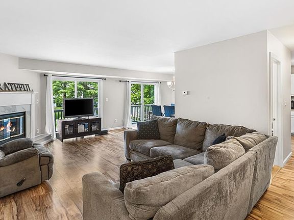 2nd image of 5 Garden Ct