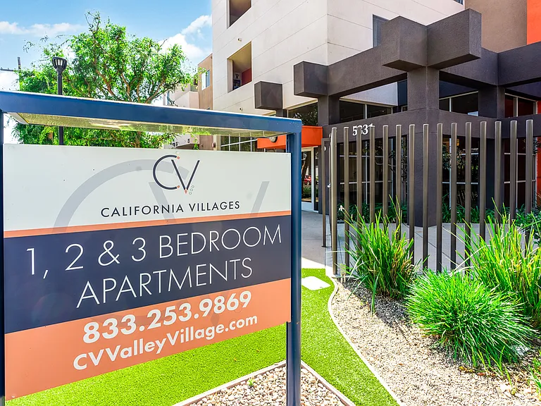 California Villages Valley Village — Photo 5