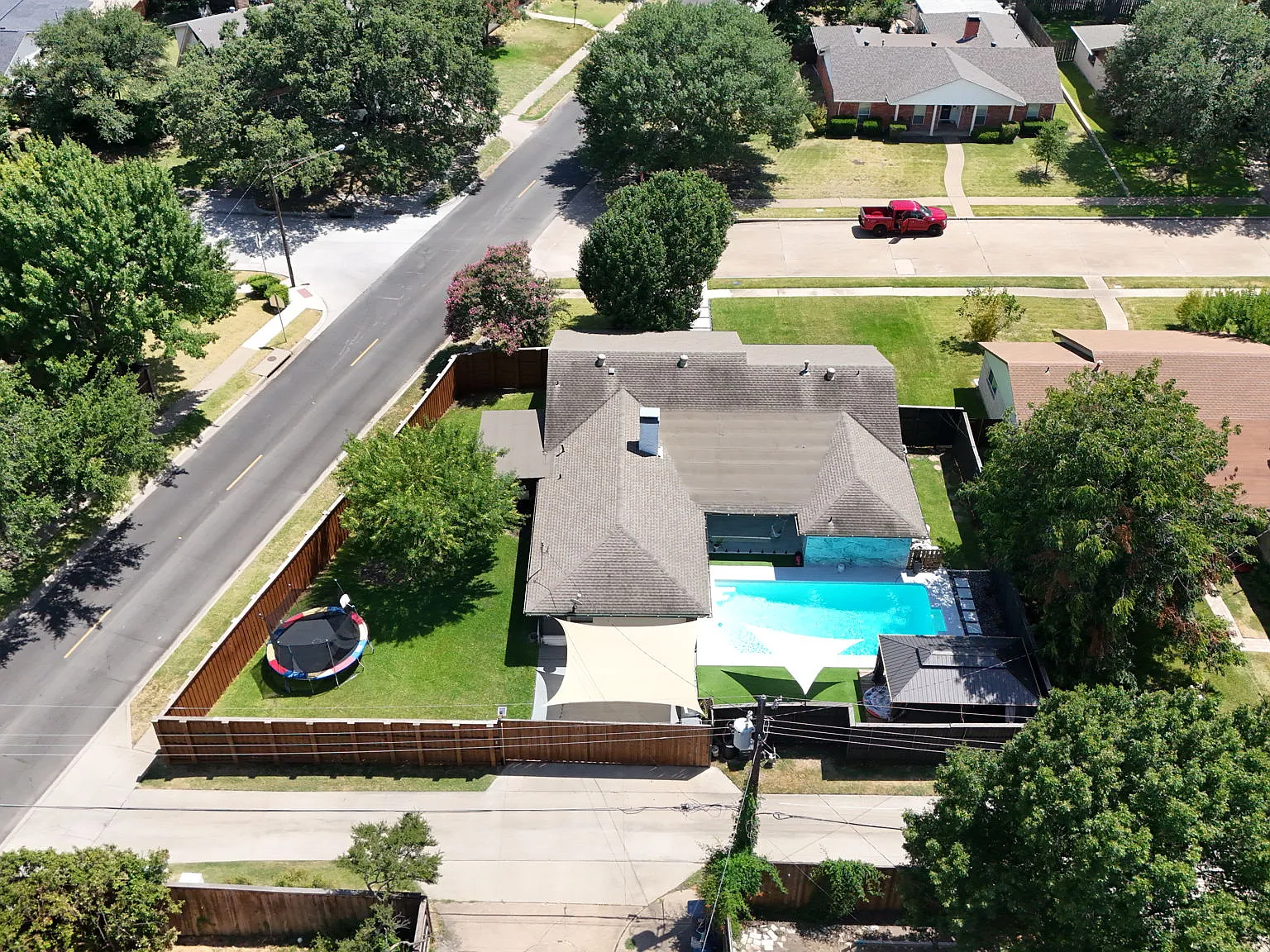 5 bed, 2.5 bath, 2263 sqft, $5,500 — Photo 4