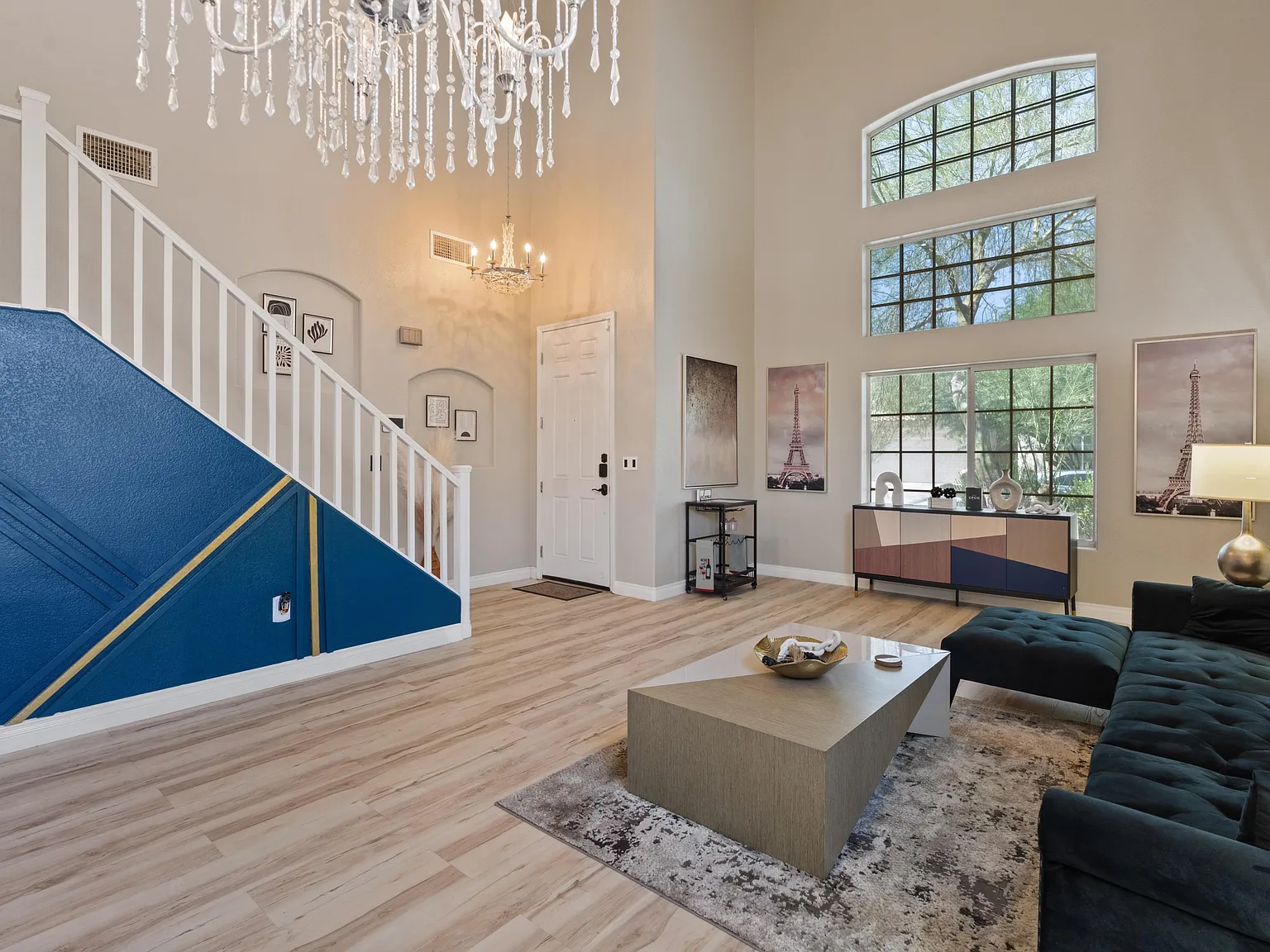 4 bed, 3.0 bath, 3000 sqft, $1,001 — Photo 4