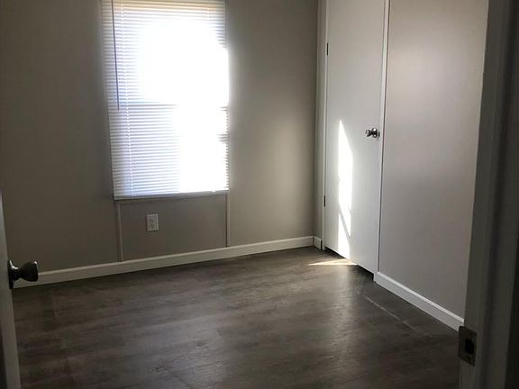 4th image of 163 Hannah Ct