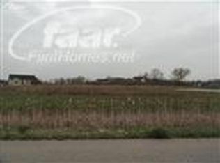 8360 Spike Ct, Swartz Creek, MI 48473