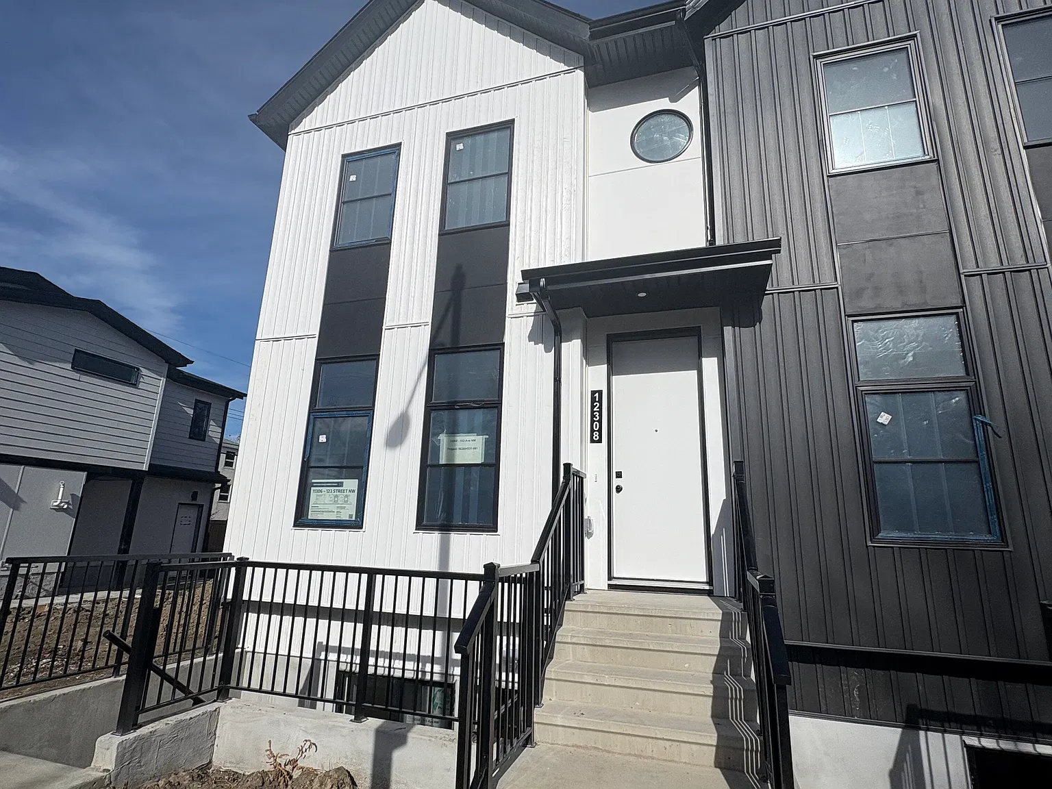 SF354 - 11306 123 Street - Inglewood 9 Plex — Photo 2