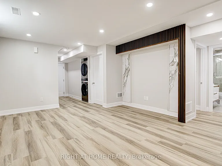 265 Dearborn Blvd — Photo 7