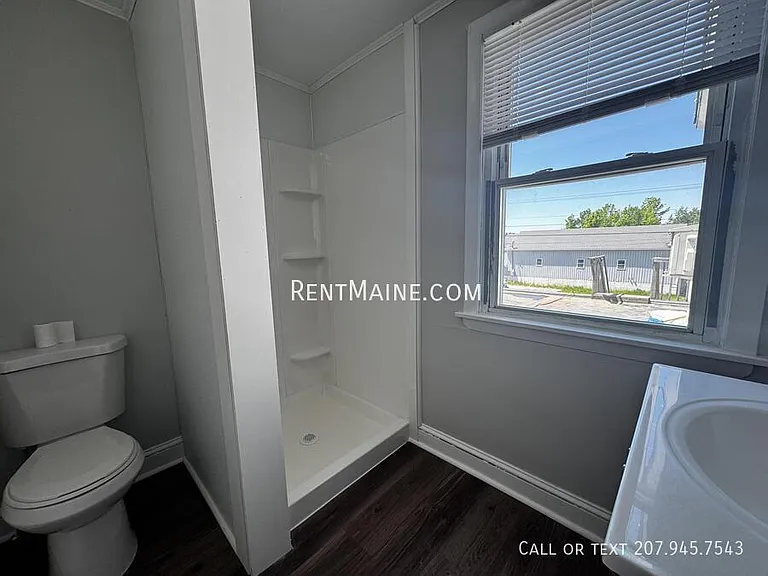 513 Main St #11 — Photo 7