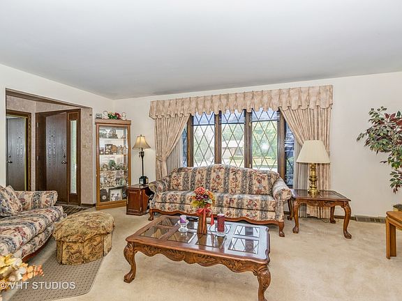 3rd image of 15341 Catalina Dr #2