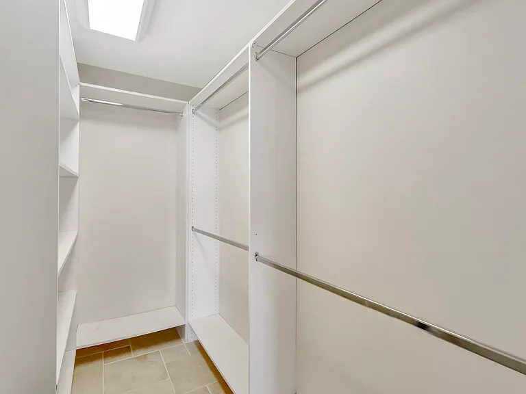 400 Beach Rd #804 — Photo 28