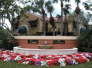93 Uno Lago Dr, Juno Beach, FL 33408