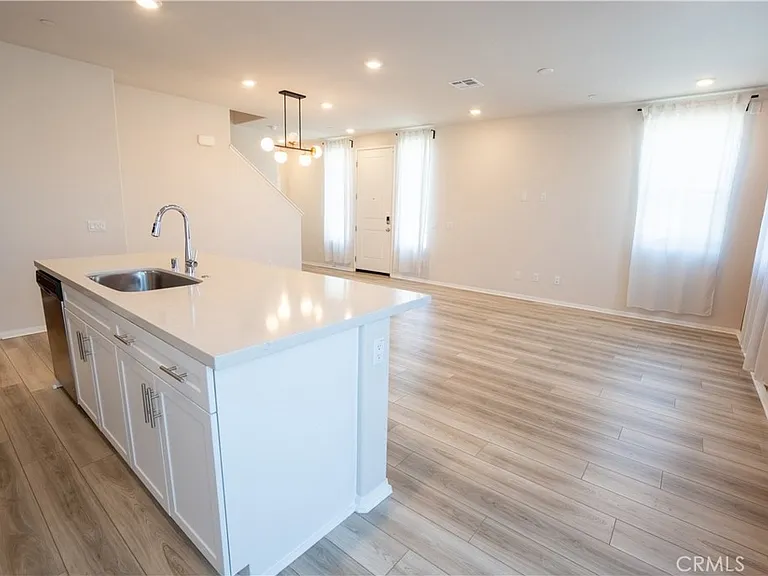 28228 Heirloom Dr — Photo 10