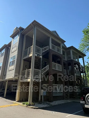 430 Delaware Ave #214 Photo 1