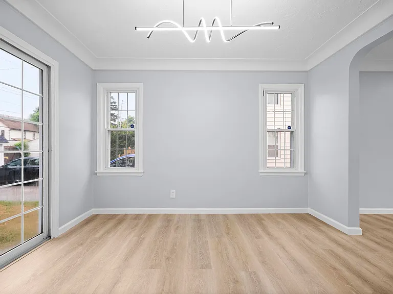 3742 E Antisdale Rd — Photo 3