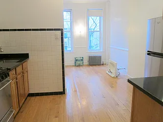 Rented by Chartwell Manhattan Realty