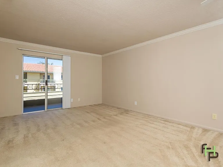 7405 Charmant Dr #2210 — Photo 5