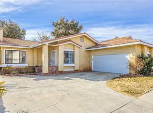 2244 Mark Ave, Palmdale, CA 93550