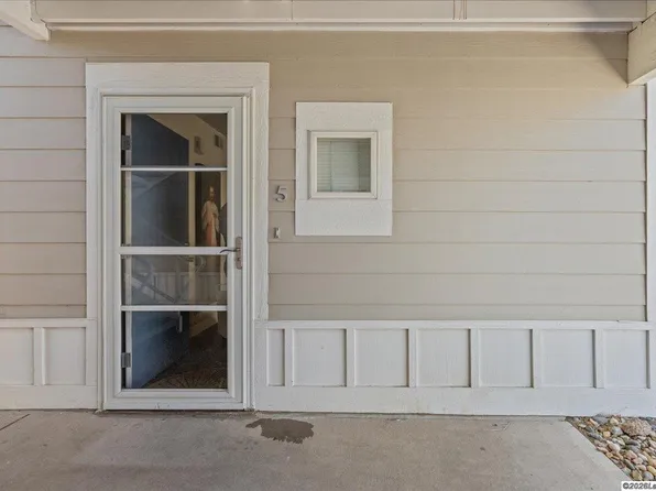 603 Mitchell St #L-5, Laramie, WY 82072