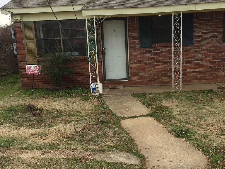 8106 Highway 271 S #4 — Photo 9