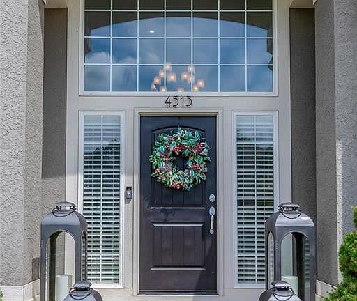 3rd image of 4513 NE Hideaway Hill Cir