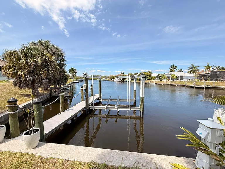 4238 Surfside Ct — Photo 58