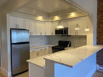 Rented by R New York