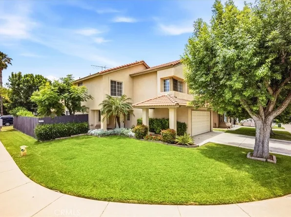 755 Spinnaker Dr, Perris, CA 92571
