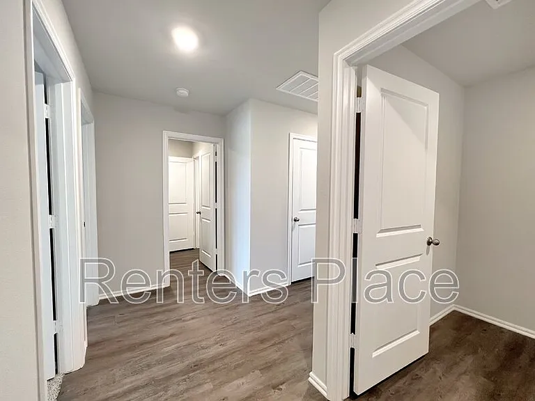 20 Stonegate Dr — Photo 10