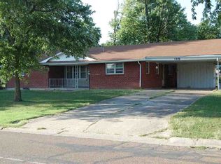 105 E 32nd St, Sedalia, MO 65301