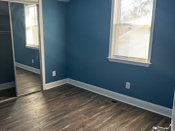 5th image of 3010 Virginia Ave