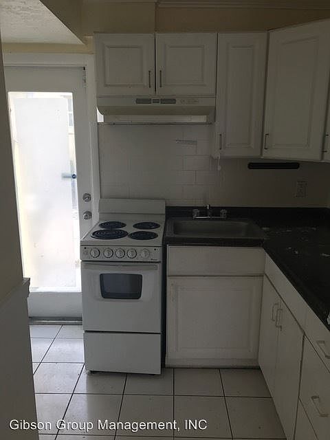 1st image of 1035 N Andrews Ave APT 1