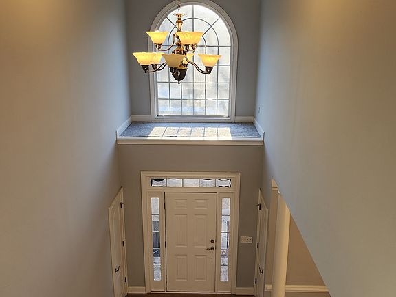 5th image of 12123 Edgewater Dr