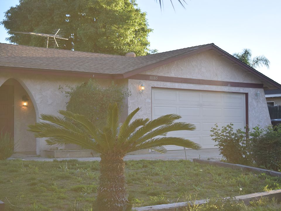 Front of house from sidewalk/street