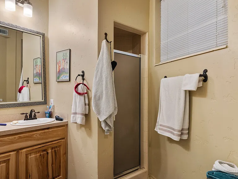 2456 E Bonneville Terrace Dr — Photo 10