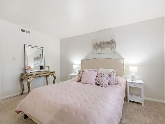 3rd image of 626 Chelsea Pl #667A