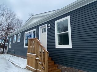 5181 Millstone Ln, Milford, MI 48380