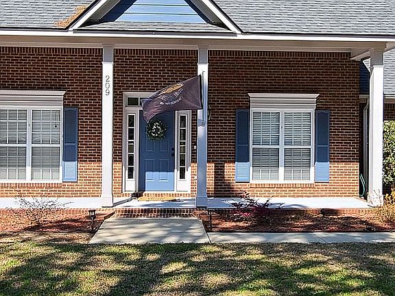 2nd image of 209 Bright Water Dr
