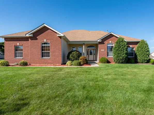 231 Richards Ct, Winthrop Harbor, IL 60096