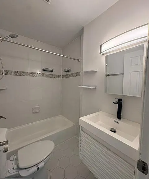 1904 Fairmount Ave #1 — Photo 6