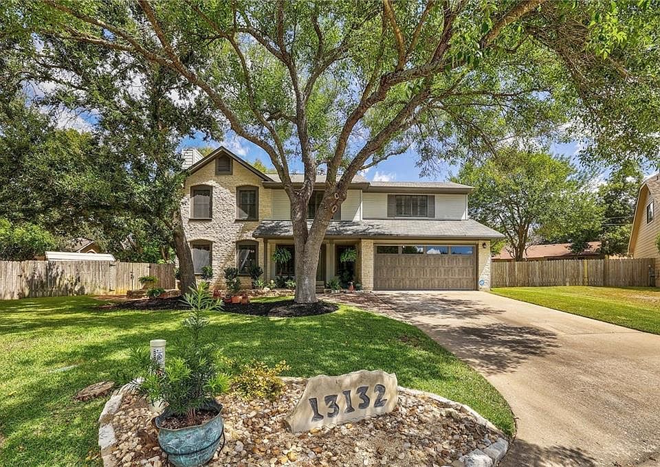 2nd image of 13132 Kellies Farm Ln
