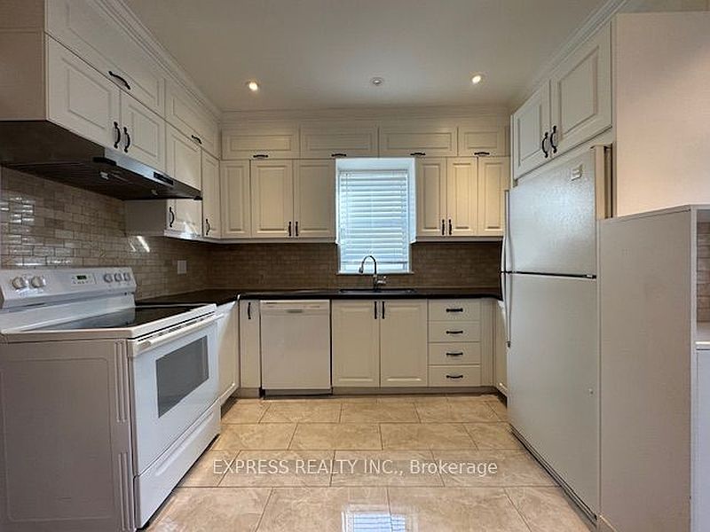 Toronto House for rent - 2 Bedrooms — photo 11
