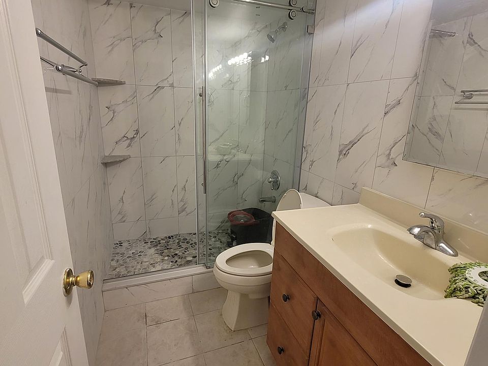 1st image of 3 Ivy Ct