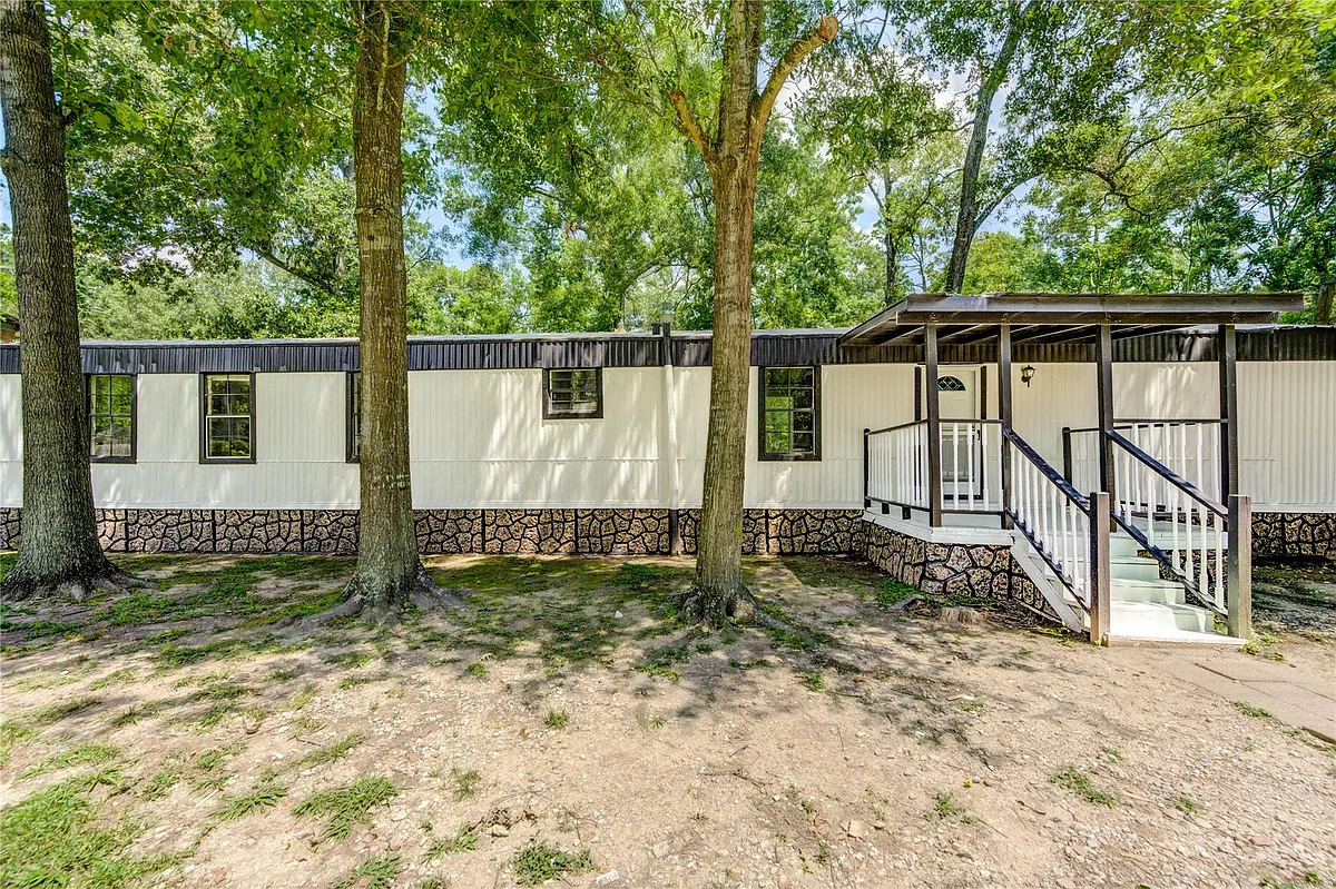 Building Photo - 26342 Hunters Trl